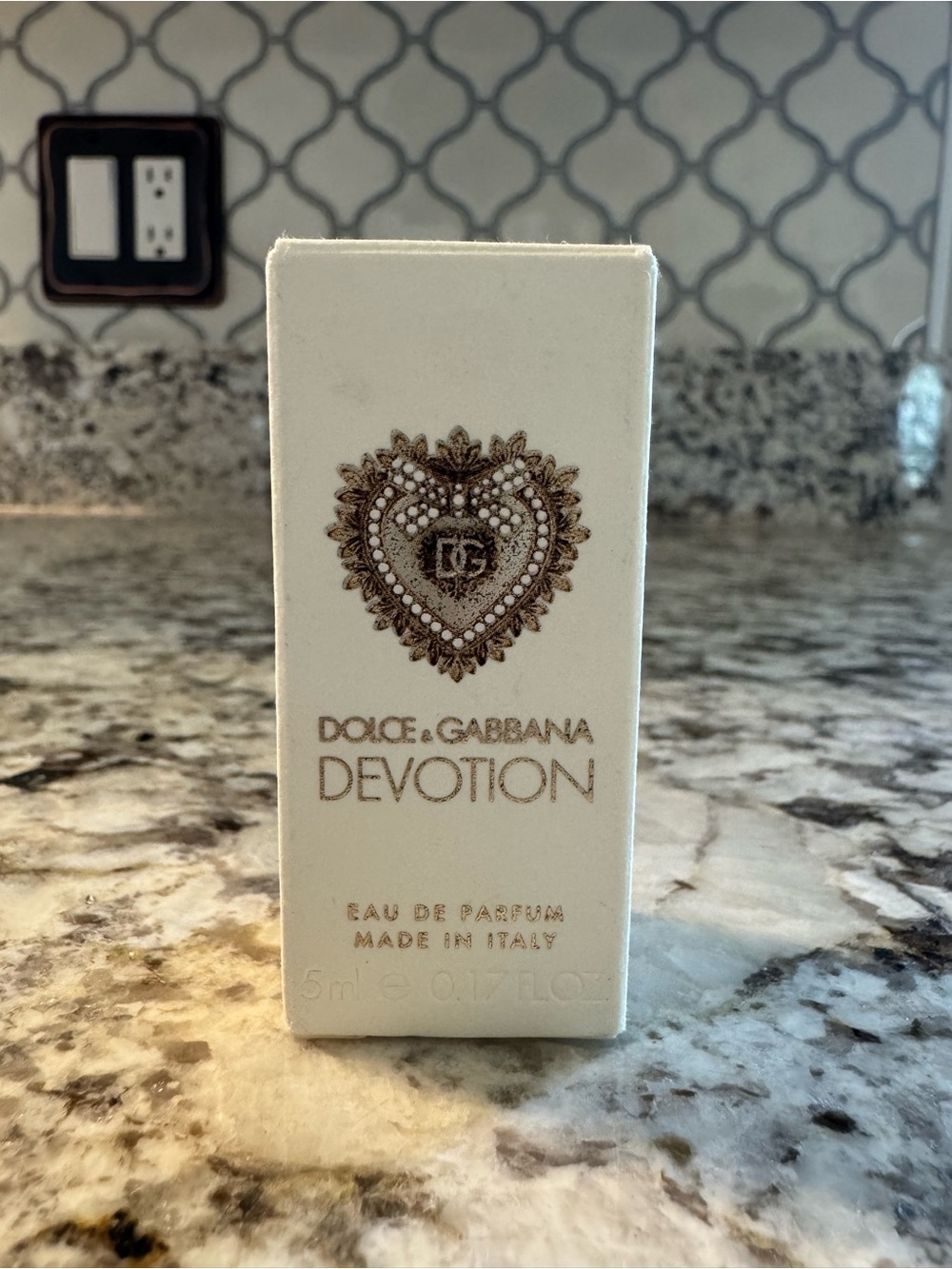 Dolce & Gabbana Ivory & Gold Fragrance Box - Candied Citrus